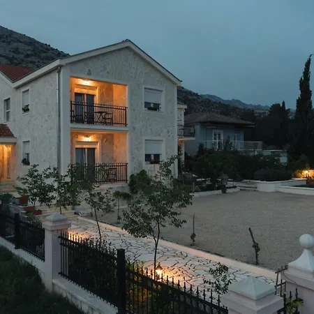 Hedon-stone Appartamento *