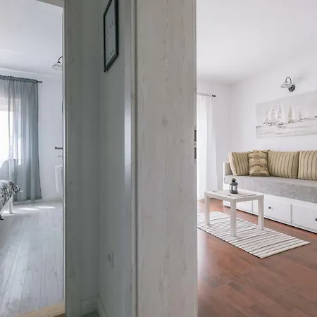 Hedon-stone Appartement Starigrad Paklenica