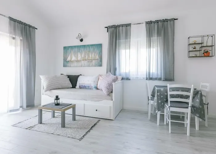 Hedon-stone Apartman Starigrad Paklenica